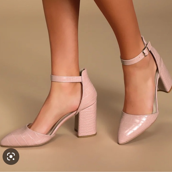 ⚡️ISO⚡️pale pink closed toe block heels - Picture 4 of 6